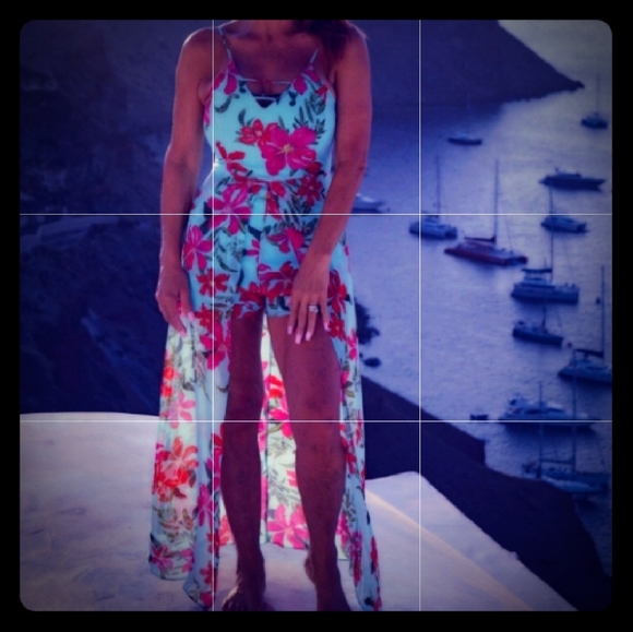 Guess Dresses & Skirts - Guess bodysuit/ dress